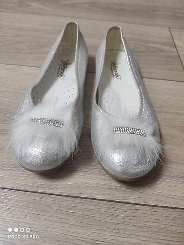 Qız uşaqları üçün parlaq balerina ayaqqabıları - Rəng: gümüşü, iri