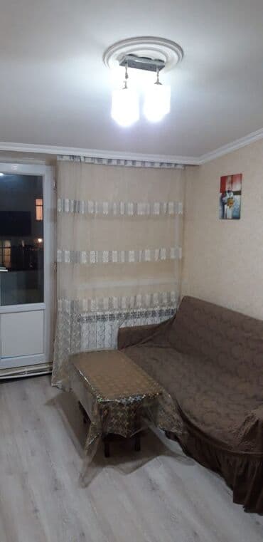 razində kirayə evlər: Qiymet 450 Mertebe 11 / 11 İcarəyə verilir 2 otaqlı yeni tikili sahə — 2