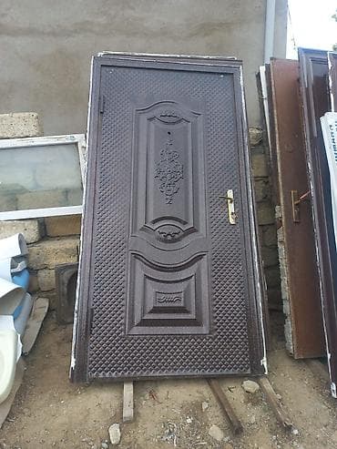 Dəmir giriş qapıları – müxtəlif model və dizaynlarda Məhsul təsviri