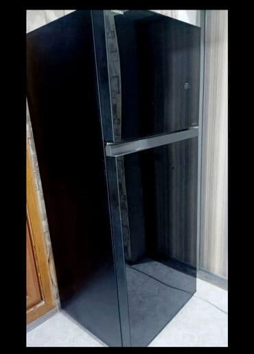 soyuducu tecili: İşlənmiş 2 qapılı Toshiba Soyuducu Satılır, rəng - Qara, Təkərli — 1