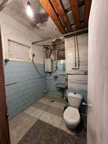 Otaqlar: Mənzil 1 otaqdan 2 otağa düzəlmədir. Razində yerləşir.9 mərtəbəli — 7