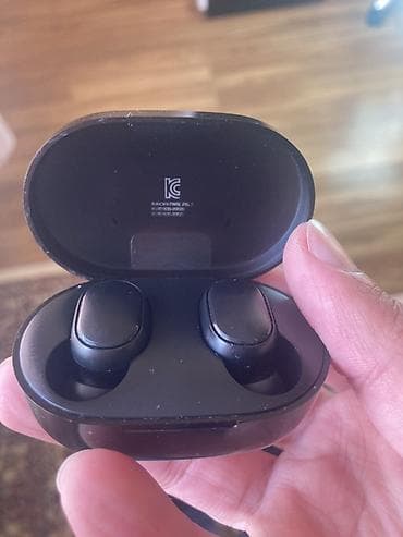 ТВ и видео: Б/у Беспроводные (Bluetooth) Наушники, Xiaomi, цвет - Черный — 1