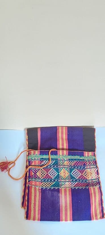 Velosiped ehtiyyat hissələri: Qədim Xurçunlar əl işidi üstü işləməli naxişli hər biri 150 manat — 1