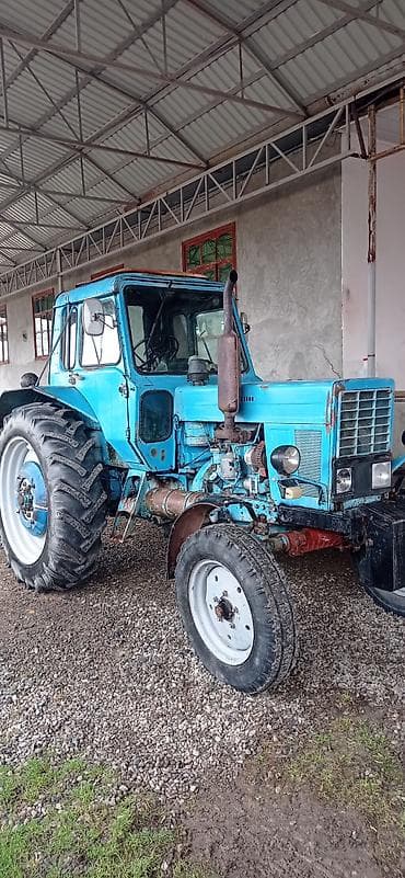 ezik mawinlar: Satılır traktor zavodu ili 1990 — 1