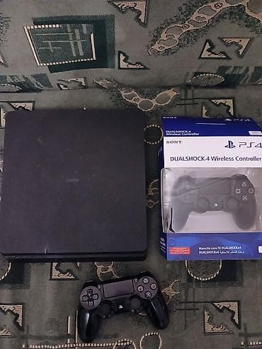 Sony PlayStation 4 Slim oyun konsolu + 2 ədəd DualShock 4 pultu dəsti