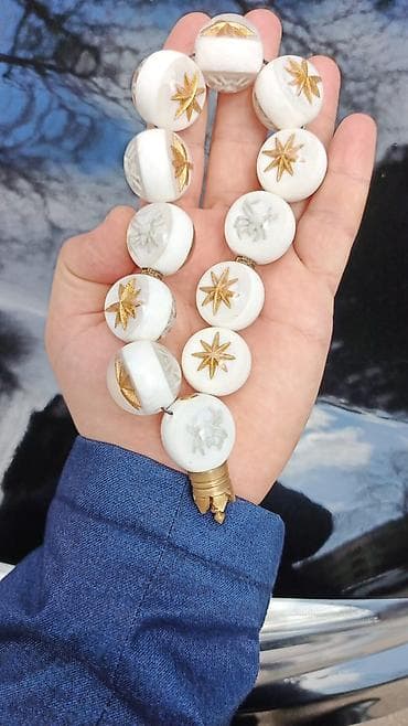 bijuteryalar: Ağ rəngli dekorativ təsbeh - Material: parlaq ağ əsasdan hazırlanmış — 1