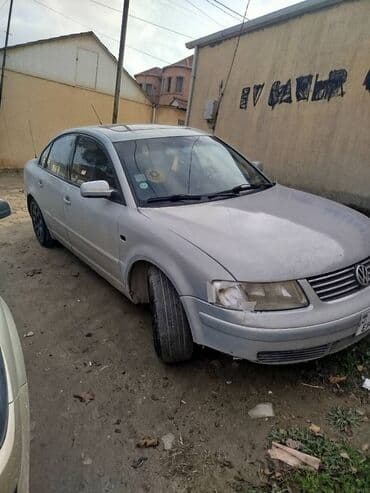 passat disk: Volkswagen Passat: 1.8 l | 1999 il Sedan — 4