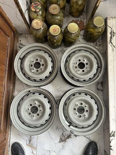 Шины и диски: 4 ədəd polad disklər (dəmir disk) - Rəng: boz/gümüşü - 5 bolt üçün — 1