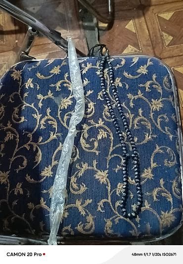 Eynəklər: Məhsul: Boncuklu təsbeh (zəncirli növ) Təsvir: - Klassik tərzdə, tünd — 2