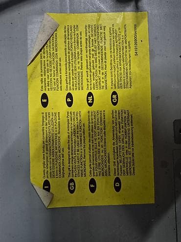 mikro naushnik: Микроволновка Hotpoint-Ariston, Встраиваемая, С микроволнами, цвет - Серебристый — 5