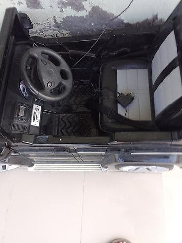 saxta baba satisi: Uşaq elektrikli maşını pultu yoxdur adapter və akumlyatoru — 5