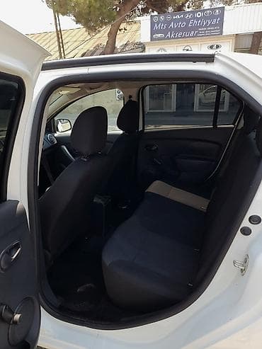 renault 12: Renault Logan sedan – ağ rəng, 4 qapı, ön ötürücülü. Texniki və — 6