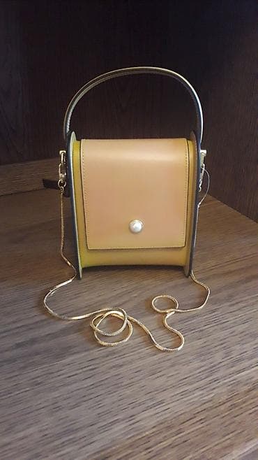 Mini çanta – sarı/krem rəng keçidli, sərt formalı - Material: hamar