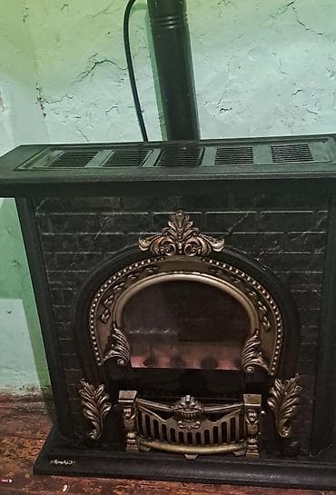Klassik dizayna malik bərk yanacaqlı soba/şömine - Material: tökmə
