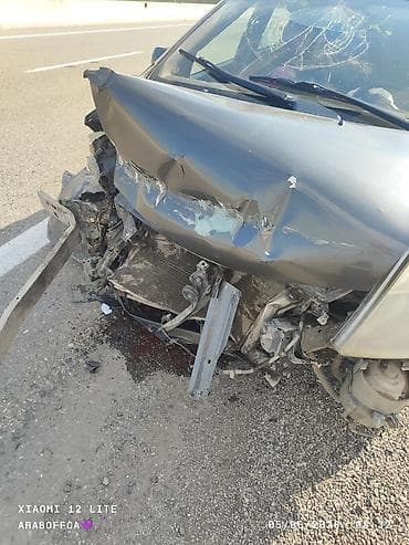 eylec: Toyota Prius – ehtiyat hissələri üçün Avtomobildən çıxarıla bilən — 2