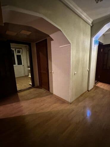 bakıda otellər: Bakı, Bakıxanov qəs., 3 otaqlı, Köhnə tikili, m. Neftçilər, 110 kv. m — 7