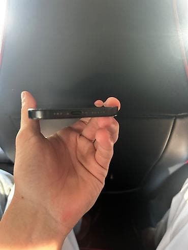 Elektronika: IPhone 15, Qara — 3