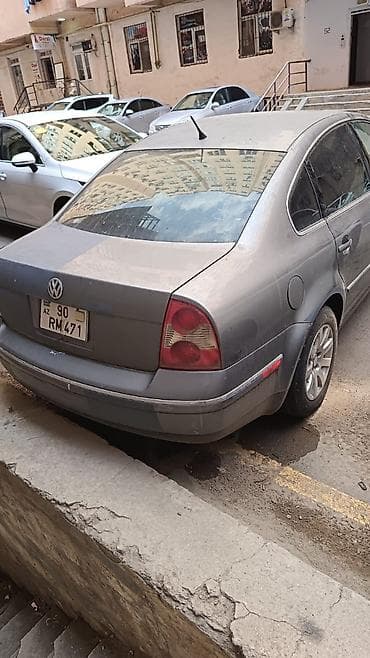 passat disk: Volkswagen Passat: 1.8 l | 2002 il Sedan — 2