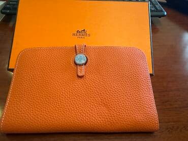 qadınlar üçün toxunma papaqlar: Pulqabı, Təbii dəri, Yeni — 1