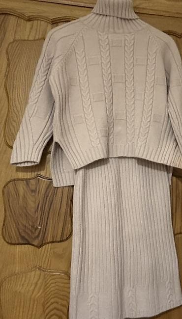 Qadınlar üçün iki hissəli trikotaj dəst S/M - Rəng: açıq çəhrayı-krem