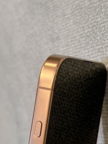 Audio: IPhone 15 Pro, Natural Titanium, Simsiz şarj — 5