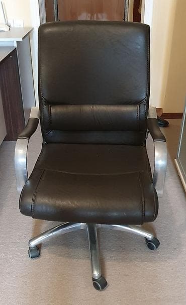 gaming kreslo: Təkərli, Qolları tənzimlənmir, Süni dəri — 1