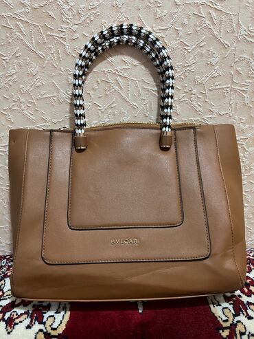 Сумка в хорошем состоянии, цена 25 манат / Yaxşı vəziyyətdə sumka