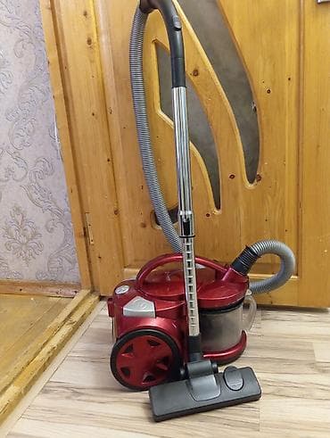 wolf tozsoranlari: Siklon tipli tozsoran - Rəng: qırmızı/qara, iri təkərlər və daşıma — 1