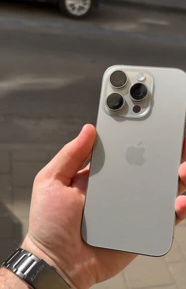 iphone 5 's: IPhone 16 Pro, 256 GB, Natural Titanium — 1