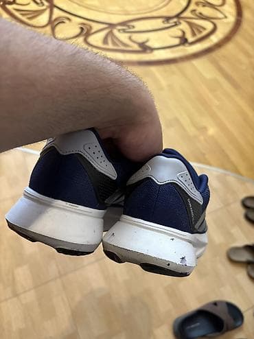 Satilir adidas original qutusuda var Sadece sag tayinda defect var — 2