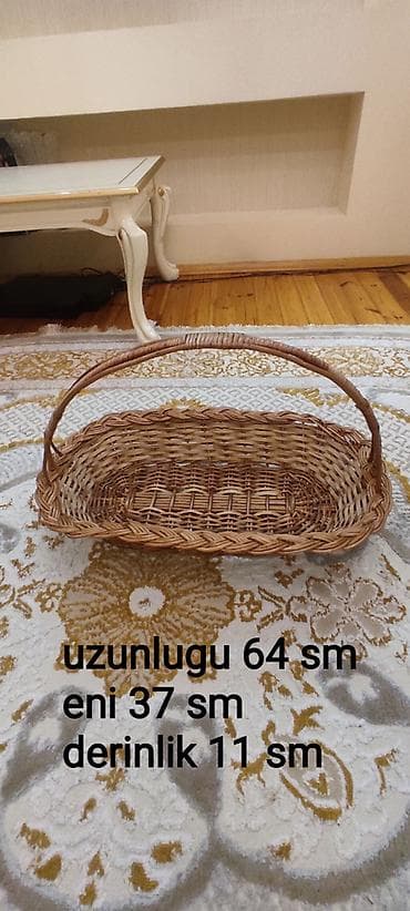 canavar dərisi: Sebet satilir
Eni 37 sm
Uzunlugu 64 sm
Derinlik 11 sm
Qiymeti 15 azn — 2