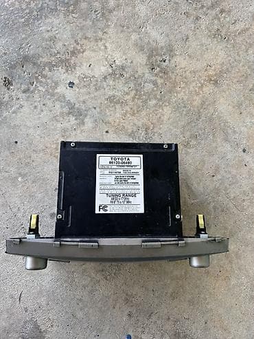 delonghi radia s: Maqnitol, AUX — 2