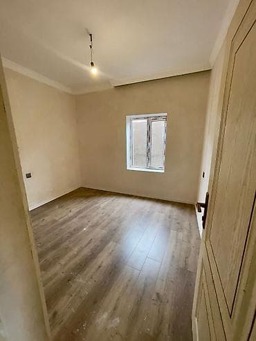 sumqayitda tecili satilan evler: TECILI SATILIR. 3 otaqli heyet evi . sened belediyye.yasayiw ucun — 4