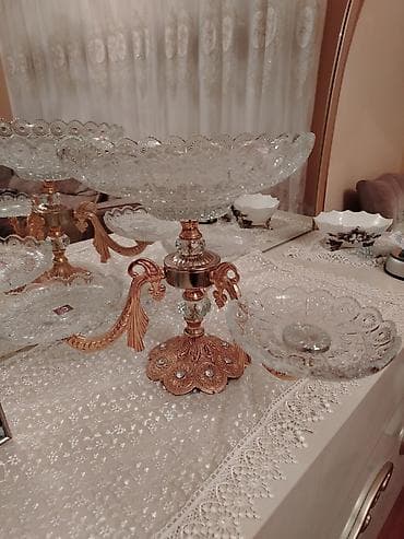 Klassik üslubda bəzəkli meyvə‑şirniyyat dəsti - Material: kəsim