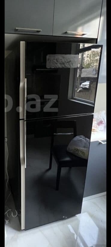 iwlenmiw xaladelnik: İşlənmiş 2 qapılı Hitachi Soyuducu Satılır, rəng - Qara — 1