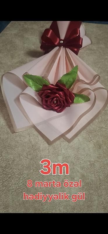 Əl işləri hədiyyəliklər - 8 Marta özəl hədiyyəlik gül – atlas lentdən