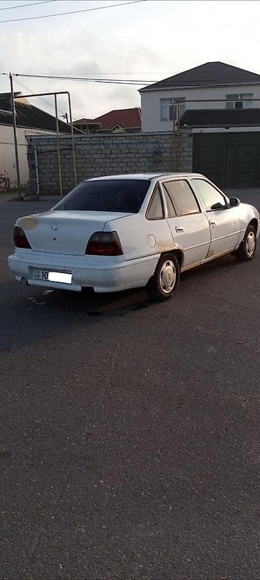 Avtomobil satışı: Model: Daewoo Nexia, ağ sedan Xüsusiyyətlər: - Kuzov: 4 qapılı sedan — 4