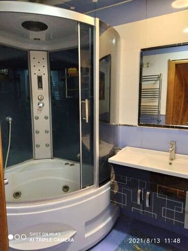 8 mikrorayon: Xətai metrosuna 16 mertebeli binanın 8-ci mərtəbəsində yerləşən — 12