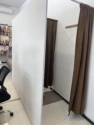 Mağaza üçün pərdəli geyim kabinəsi (qurulu modul) - Material: möhkəm