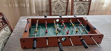 mini disk: Stolüstü mini futbol (foosball) oyunu - Kompakt ölçülü, stolun üstünə — 3