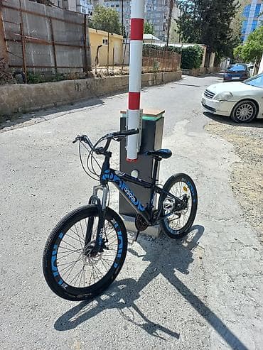 Velosiped – şəhər və yüngül off-road üçün universal skorusu işləmir