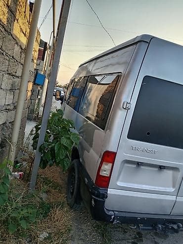mersedes qapi: Ford Transit: 0.2 l | 2000 il 430787 km Van body type — 4