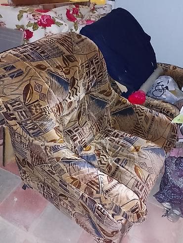 yuxuda kreslo gormek: Kreslo, Parça — 2