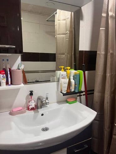 9 ci mikrorayon satilan evler: Bakı, Köhnə Günəşli, 2 otaqlı, Köhnə tikili, m. Əhmədli, 60 kv. m — 14