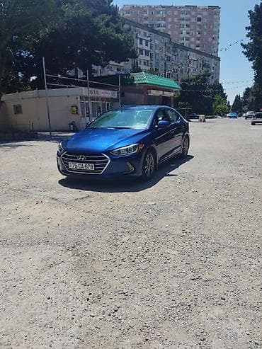 Hyundai Elantra: 2 l | 2017 il Sedan — 1