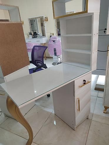 polkalar: Düz masa, Siyirməli, Polkalı, Şüşə — 2