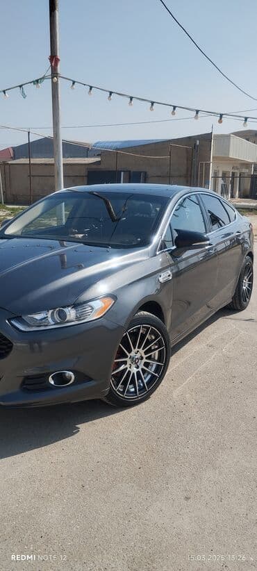 tək oturacaqlar: Ford Fusion: 1.5 l | 2016 il 200000 km Sedan — 25