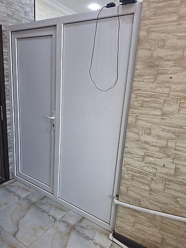 taxta gapilar: PVC materialdan iki bölməli ağ qapı sistemi - Model: asimmetrik — 2