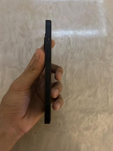 not13 pro 5g: IPhone 13, Midnight, Face ID — 4