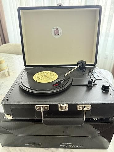 kaset aux: VINYLS LINK Retro Turntable Briefcase TE-001 – portativ — 1